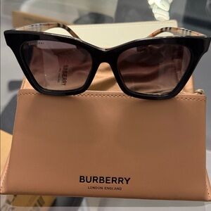 Burberry Elsa sunglasses
